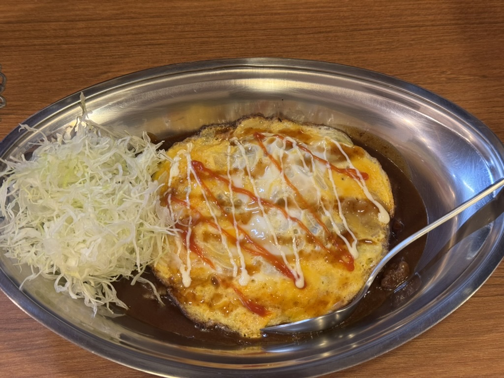 野菜玉子カレーの写真