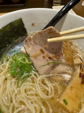 龍旗信LEOの塩ラーメンの写真