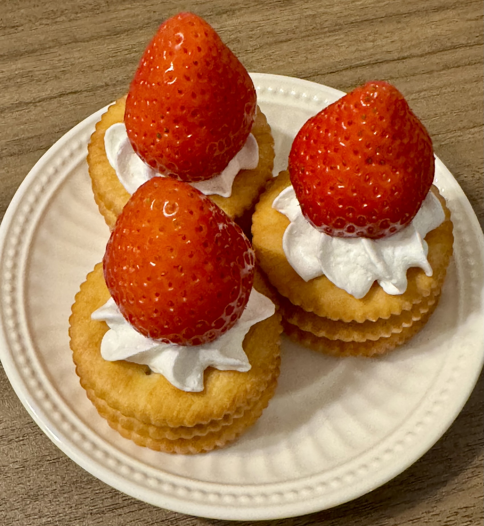 いちごのデザートの写真