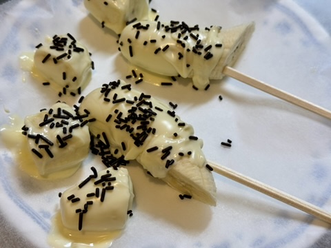 完成したホワイトチョコバナナの写真