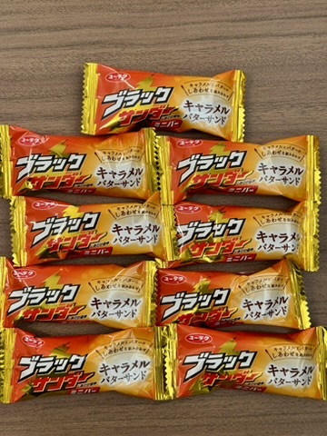 ブラックサンダー「キャラメルバターサンド」の写真