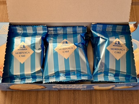 「Pastelのなめらかプリン味ガレットサンド」の個包装の写真