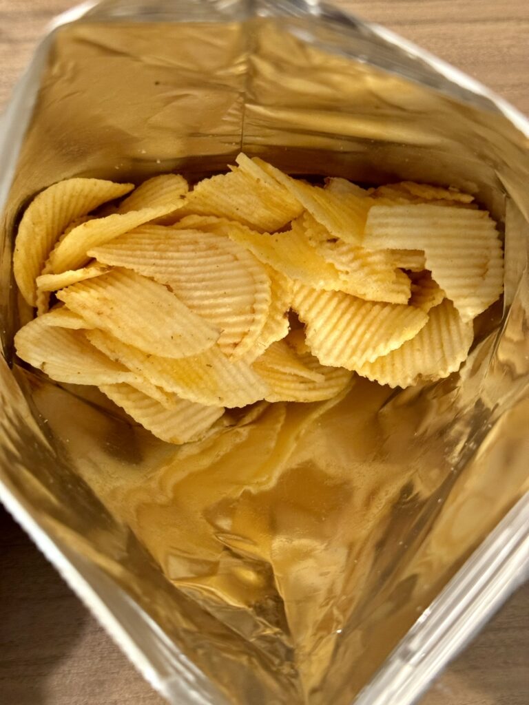 厚切りポテトチップス　明太クリーム味の写真