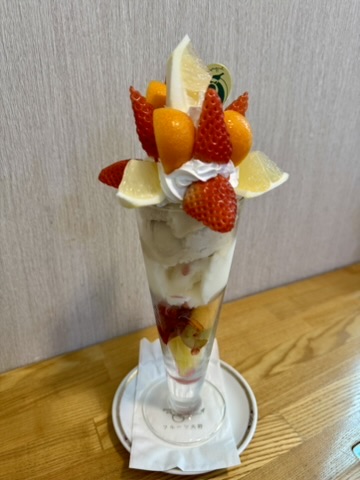 トリプルパフェの写真