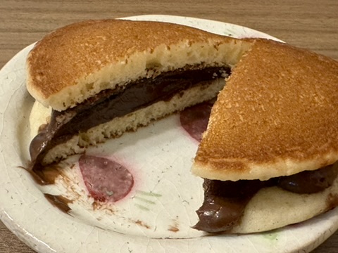 やまざき「生どら まるごとチョコ大福&チョコホイップ」の写真